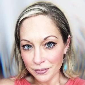 Meet your Posher, Candice